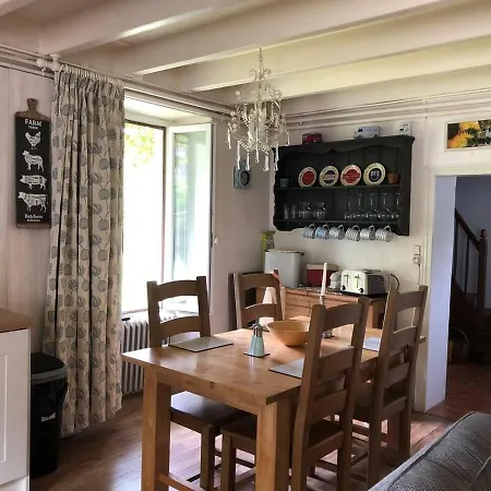 Lovely 2-Bed House In Paizay-Naudouin-Embourie * Paizay-Naudouin-Embourie